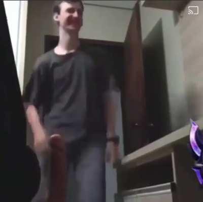 Such a fascinating way to explore a League of Legends Gamer. 