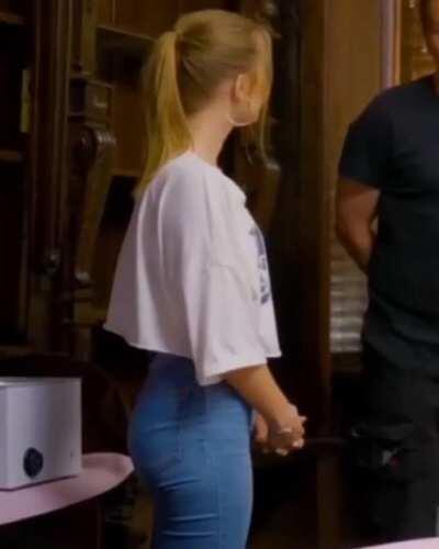 Auf Kundenwunsch ein paar GIF‘s aus dem Shame Game Video 3/3..... #RIPBeautxVlogs