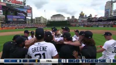[Highlight] [Highlight] The final out and celebration of the Tigers' combined no-hitter against the Blue Jays.