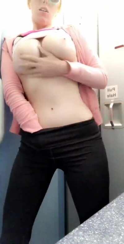 Lauren Phillips on an airplane