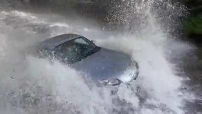 Extreme hydroplaning