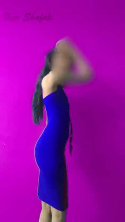 What my classmates see VS The Slut I am on Reddit