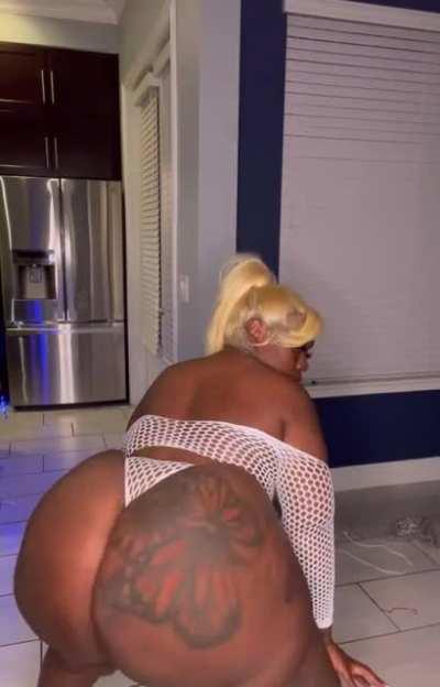 Bouncing That Chocolate Ass 🍫🍑🤤😻😍❤️