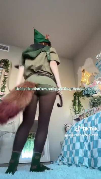 Robin Hood after freeing all the pr!soners