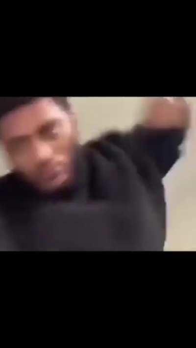 Pov: Invenc&iacute;vel lutando 