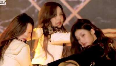 201225 - Dahyun, Mina & Sana