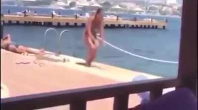 Shabana from LUMS praying asar because she is out beach partying with friend's but doesn't wanna miss prayers.❤️