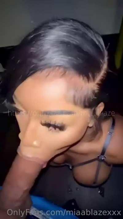 MiaBlaze Lips AND Mouf Full 😍💦