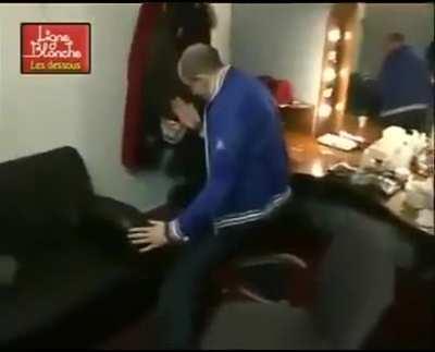 Serves this girl right!!