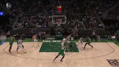 [Highlight] Giannis Antetokounmpo 42/12/8 vs Celtics - 2022 ECSF Game 3