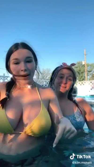 Damn! I think I really like this girl