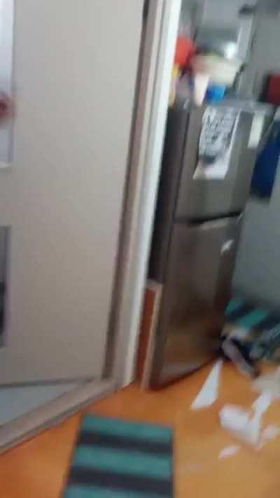 Hanging out in a friends home be like: