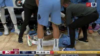 [Highlight] The moment Ja Morant got injured