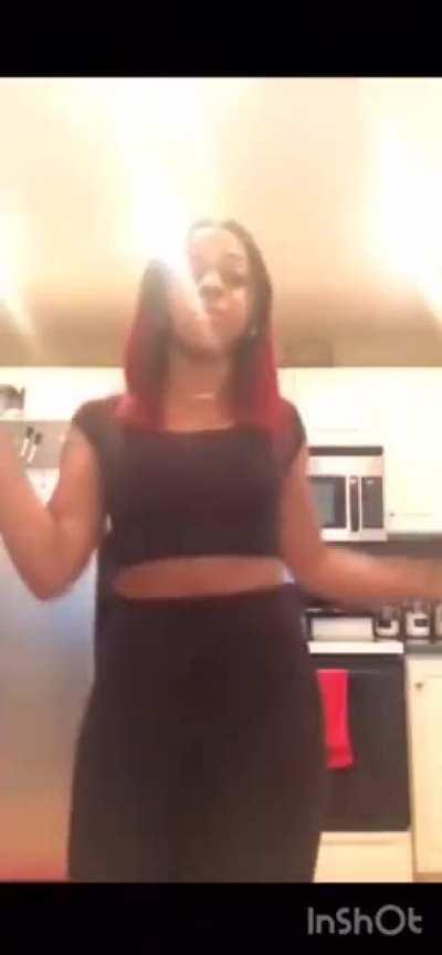 Can’t resist her movements