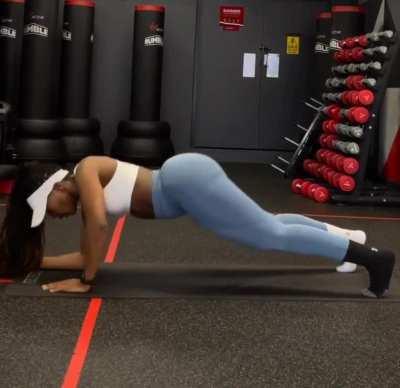 Plank Jiggle