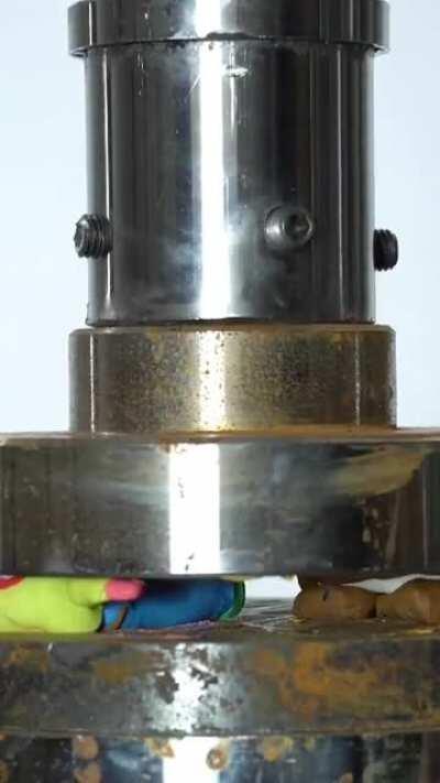 The squeeze will crush the hedgies and a new class of millionaires will rise!