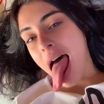 👅