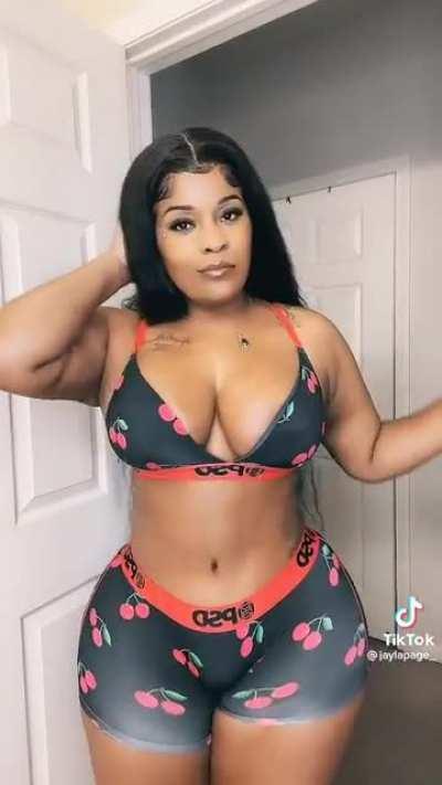 Jayla Page (@jaylapaige_)