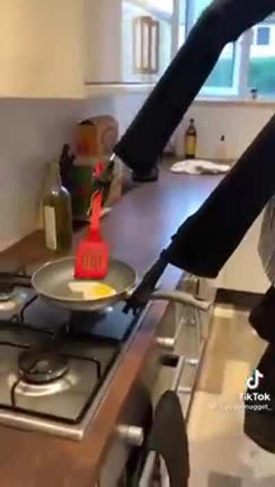 Thanks I hate frying eggs