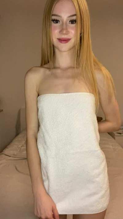 Does my 19 year old body make you hard?