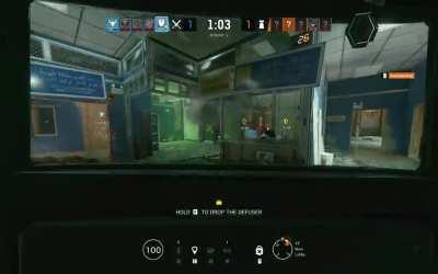 Melusi Air-jabbed into her own C4... oops