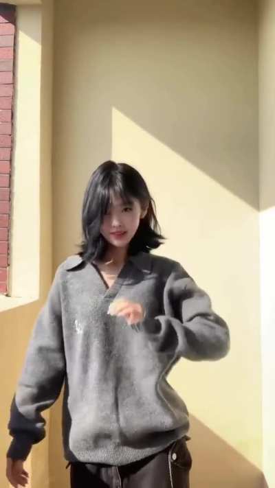 Help me identify this dancer from a video using #Codicelab (gray sweater, TikTok style video)