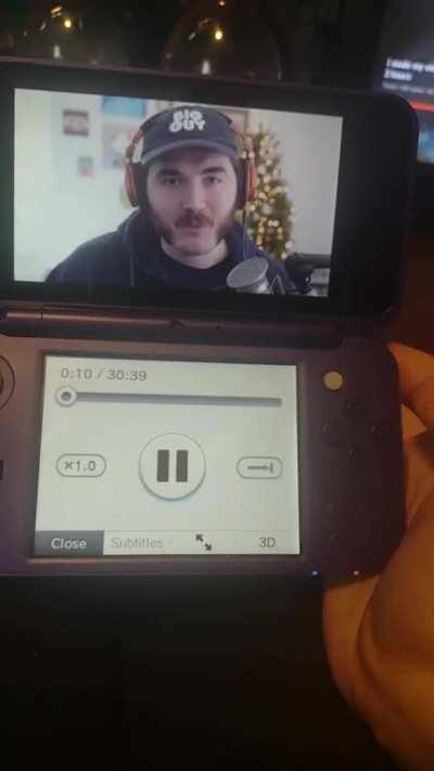 watching jschlatt the way it was meant to be watched