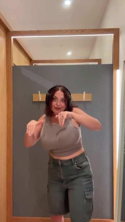 MiladaMoore4More - Video #2347