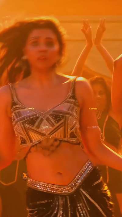 Kalyani Priyadarshan & Krithi Shetty