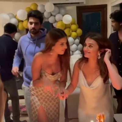 Happy birthday 🎂 to Tara Sutaria and her sister ❤️