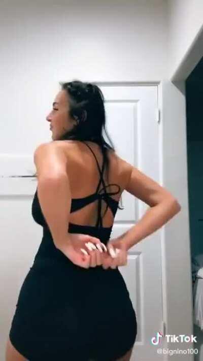 Bouncy tits and ass