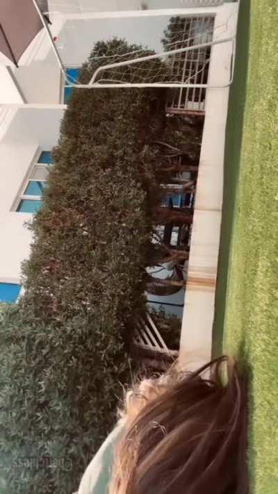 Look at the accuracy of my 🐫's son. He mastered this art after years of training in Vegas just like his father.