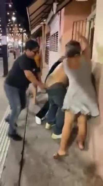 😆🤣😂 estas joyas... solo en México!