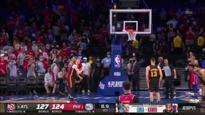 [Highlight] Philly fan trying to distract the freethrow