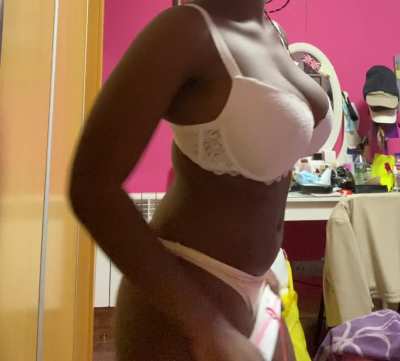 Had better quality content already, but I thought my body looks good here. What do you think?🥰