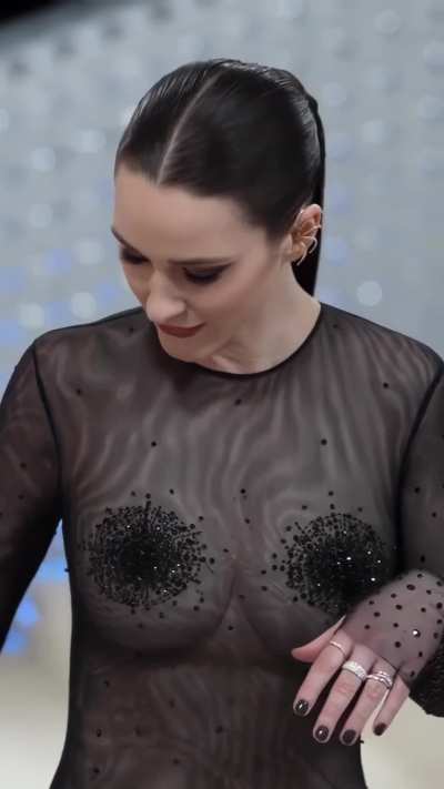 Rachel Brosnahan at Met Gala 2023