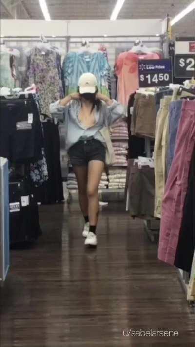 A little fun at the store ☺️