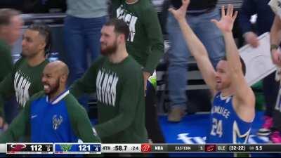 [Highlight] Jrue Holiday gets the steal on Herro and dunks it to puts the Bucks up 9 with 1 min left!