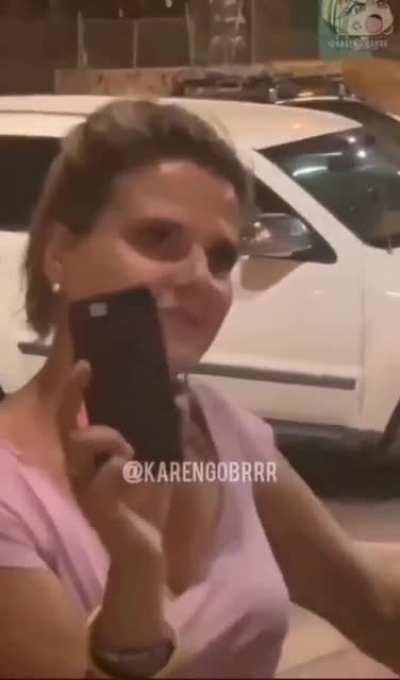 Finally a Karen gets dropkicked