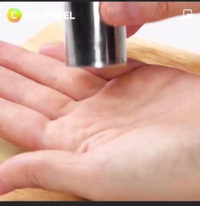 “big mini burger, eat with a spoon!”