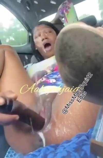 if anyone can read the name or tell me who this is that would be great