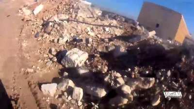 Footage of repels storming Aleppo Central Prison.