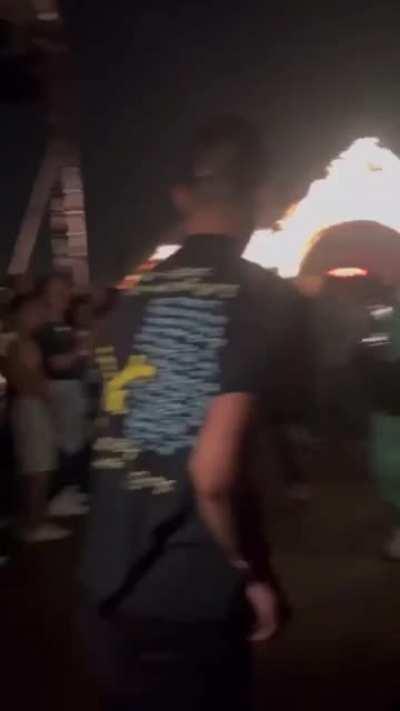 O cara se fudeu legal