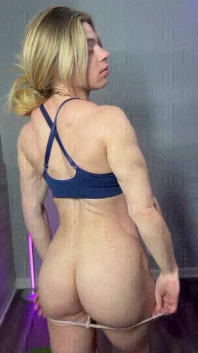 Sexy back with a view