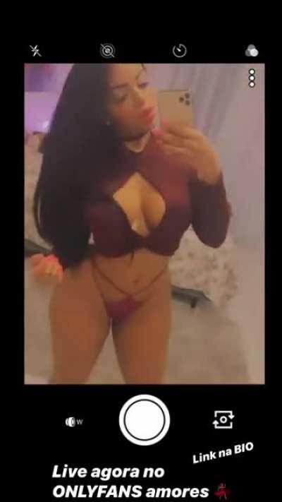 Stephanie Silveira @stephaniesilveiira