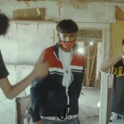 HAHAHAH he speaking enchantment table like Playboi Carti I'm sooo funny 😂😂‼🤣🤣🤣😭😭😭😭👌👌👌👌