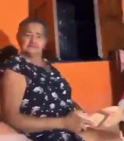 Old Brazilian woman cuntbust