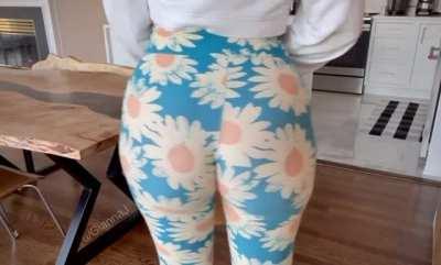 These yoga pants are so thin you can see every jiggle and bounce