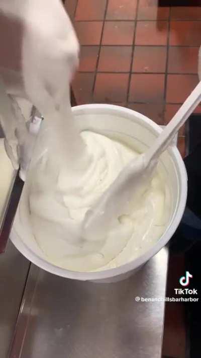 Maine Lobster ice cream 🤮🤮