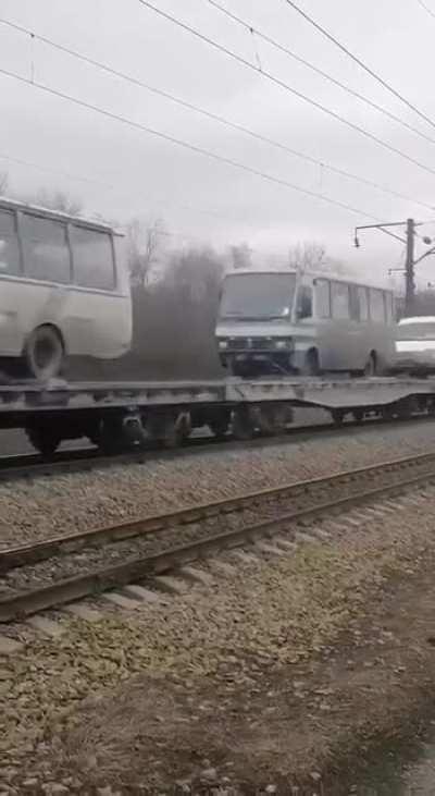 Russian logistics vehicles going to Ukraine. Probably the same echelon as yesterday